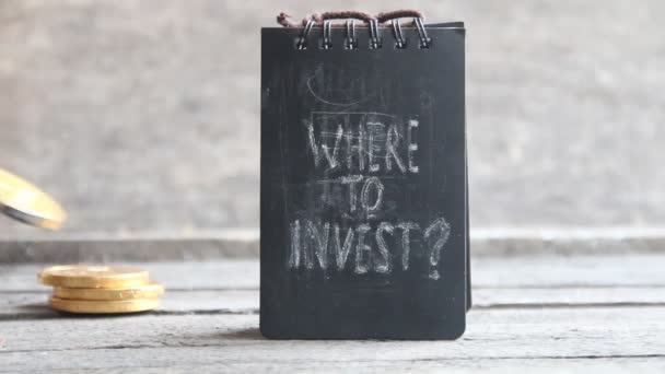 Dónde invertir. Idea del inversor . — Vídeo de stock