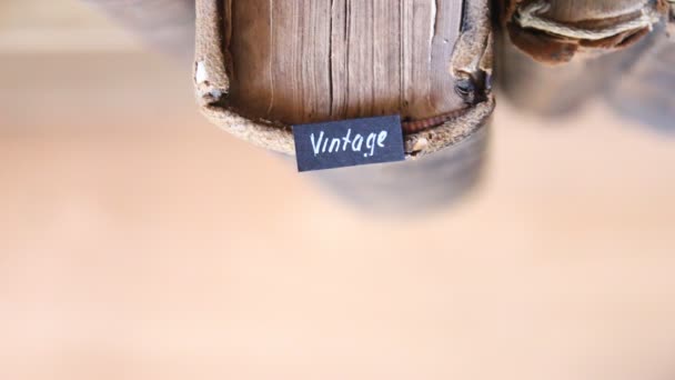 Lettrage vintage et livres — Video