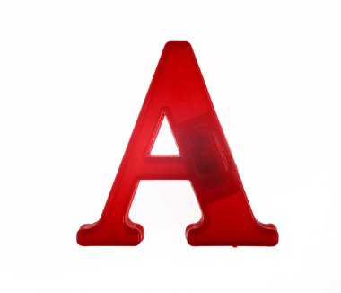 Beyaz arkaplana karşı İngiliz alfabesinin A harfi, üst görünüm. 