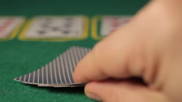 Ganar Combinación Cartas Poker Escalera Real Primer Plano Enfoque Selectivo — Vídeos de Stock