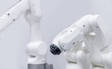 Programlama için otomatik mekanik el robotu. Modern endüstriyel kol teknolojisi