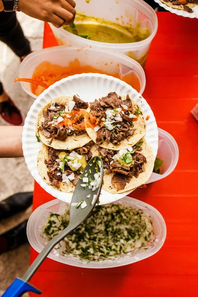 Mexicanos Comiendo Tacos Pastor Taqueria México — Foto de Stock