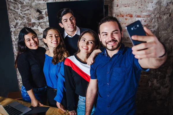 Smiling Young Latin Business People Taking Selfie Office Mexico City — Stock Photo, Image