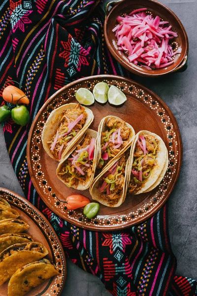 Tacos Mexicanos Planas Composición Laica Con Carnitas Cerdo Cochinita Pibil —  Fotos de Stock