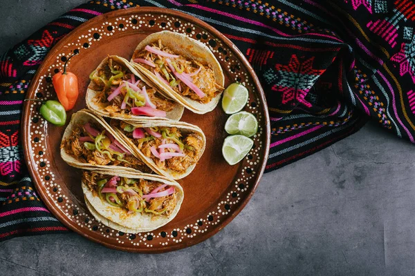 Tacos Mexicanos Planas Composición Laica Con Carnitas Cerdo Cochinita Pibil — Foto de Stock