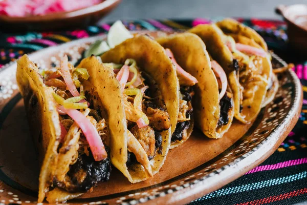 Tacos Messicani Composizione Flat Lay Con Carnitas Maiale Cochinita Pibil — Foto Stock