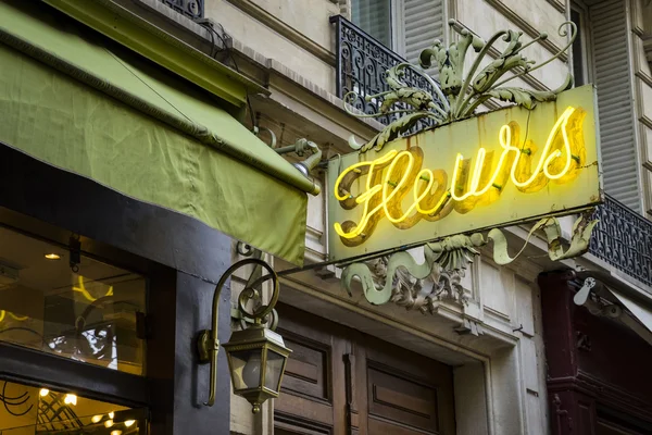 Neon tabela çiçekçi dükkanı Paris için — Stok fotoğraf