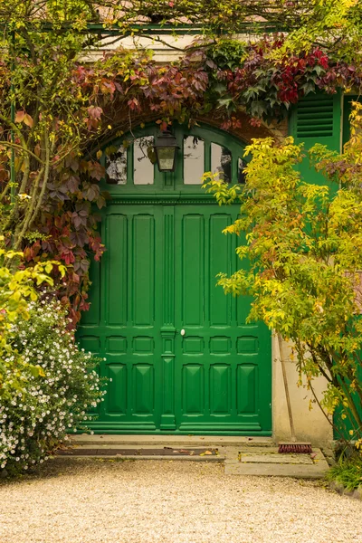 フランス、ジヴェルニーのモネの家への扉 — ストック写真