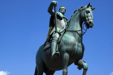 Cosimo bronz heykeli ben de' Medici