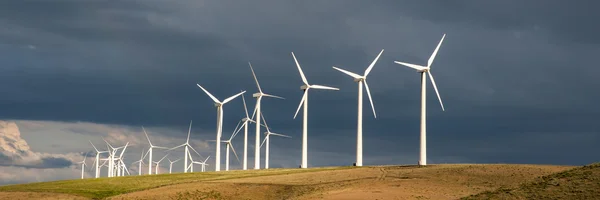 Turbine Eoliche Sotto Cielo Tempestoso Nello Stato Washington — Foto Stock