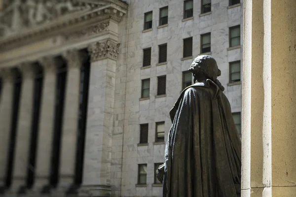 Heykeli george washington, federal hall, new york city — Stok fotoğraf