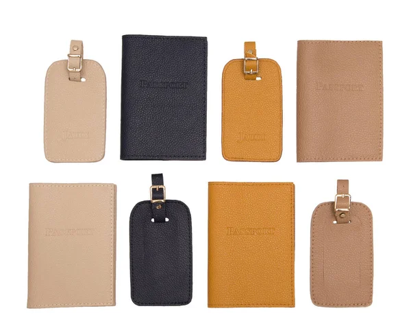Pasaport için deri kılıflar, el işi. Beyaz arka planda kahverengi, beyaz, sarı, bej renkler
