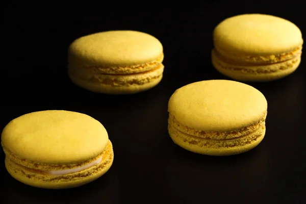 French Pasta Stack Yellow Macaron Isolated Dark Black Background Macaroons — Stock Photo, Image