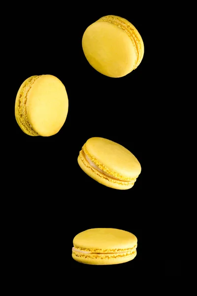 French Pasta Stack Yellow Macaron Isolated Dark Black Background Macaroons — Stock Photo, Image