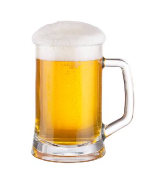 Beyaz arka planda bira bardağı. Kırpma Yolu ile.