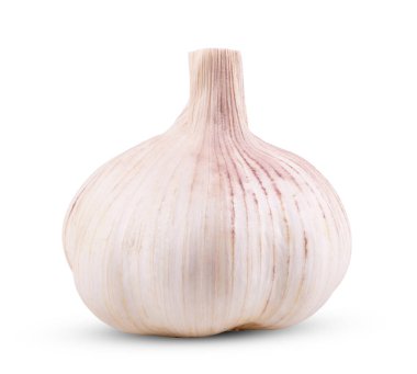 Beyaz arkaplanda sarımsak izole edilmiş.