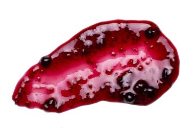 Ahududu reçeli beyaz arkaplanda izole edildi