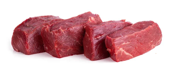 하얀 배경에 붙어 있는 날 것인 맛있는 쇠고기 — 스톡 사진