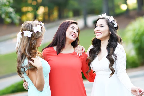 Bir düğünde gelin