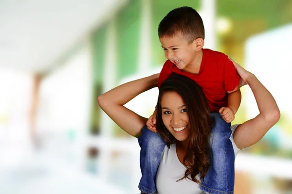 Mutter und Sohn — Stockfoto