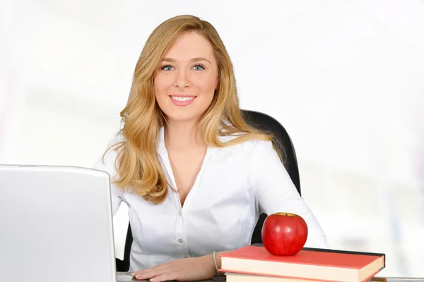 Profesor sonriente — Foto de Stock