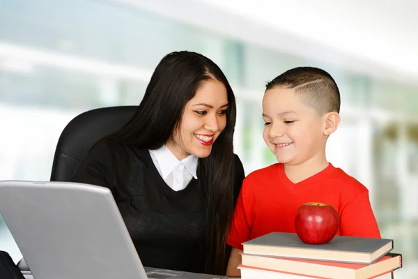 Studente e insegnante — Foto Stock