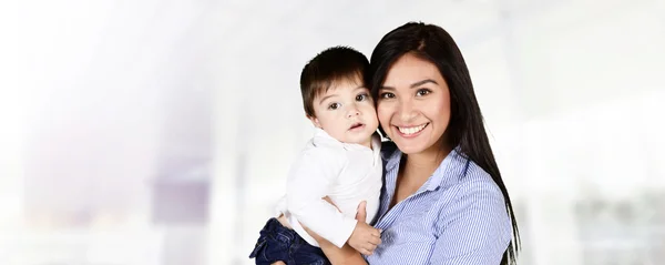 Mutter und Sohn — Stockfoto