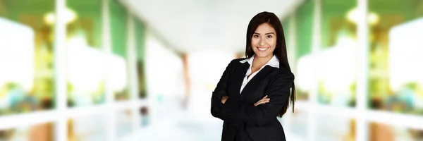 Feliz mujer de negocios hispana — Foto de Stock