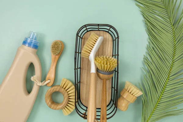 Wooden Bamboo Coconut Brushes Dishwashing Bathroom Home Cleaning Pastel Mint — Stock Photo, Image