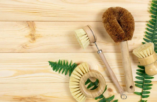 Natural Cleaning Bamboo Coconut Dish Brushes Wooden Table Eco Friendly — Stock Photo, Image