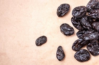 kağıt üzerinde Erik