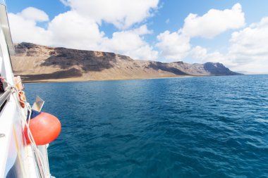 Kıyısında Lanzarote La Graciosa, Lanzarote, Kanarya Adaları, İspanya