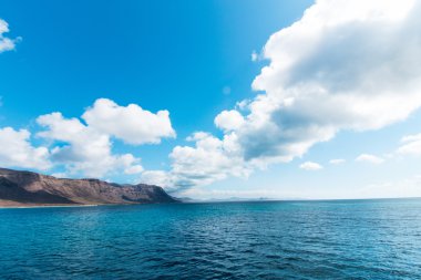 Kıyısında Lanzarote La Graciosa, Lanzarote, Kanarya Adaları, İspanya