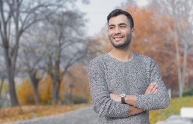 yakışıklı delikanlı