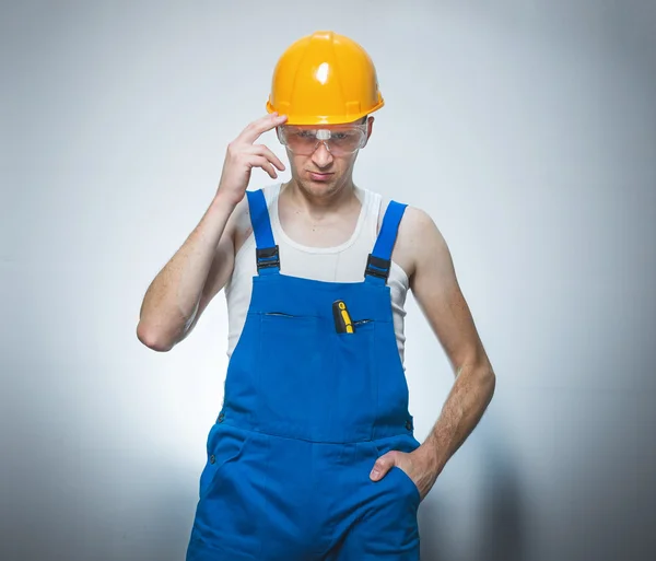 Engraçado jovem construtor — Fotografia de Stock