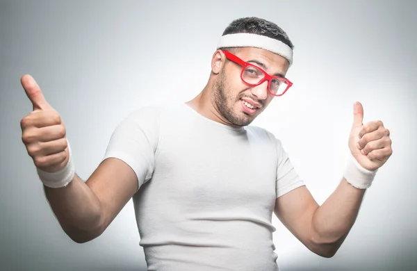 Rolig människa gör gym — Stockfoto