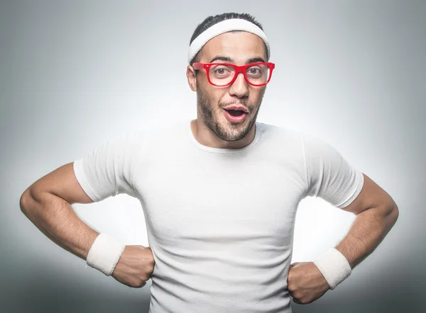 Uomo divertente che fa palestra — Foto Stock