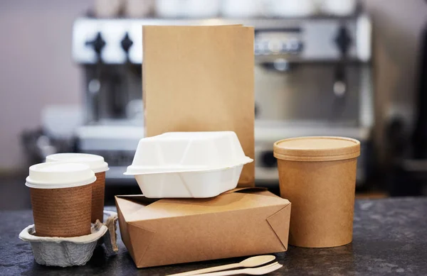 Устойчивая Переработка Пищевой Упаковки Вынос Стойке Кофейне — стоковое фото