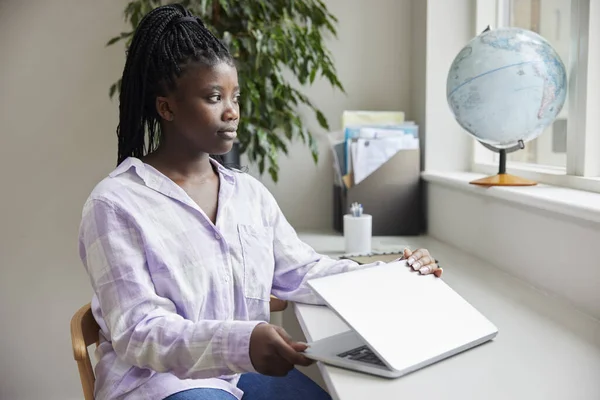 Unhappy Teenage Girl Closing Lid Laptop Computer Online Abuse Bullying — Stock Photo, Image