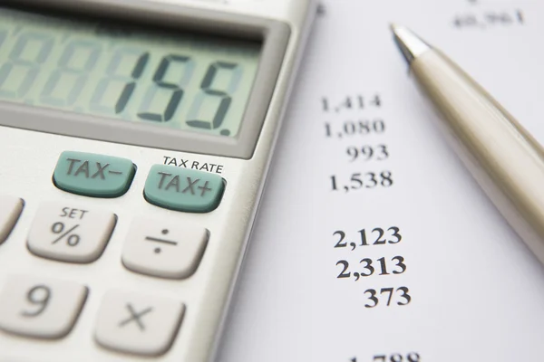 Calculating Tax Liability — Stock Photo, Image