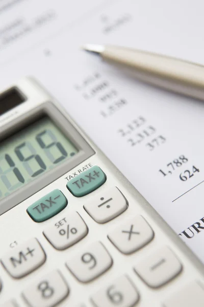 Calculating Tax Liability — Stock Photo, Image