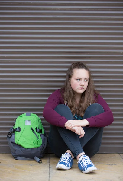 Homeless Teenage Girl On Streets With Rucksack — Stock Photo, Image