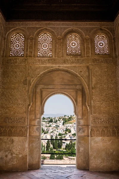 Alhambra de Granada, het platform details van het Alhambra Paleis, de stad van Granada, Andalusie, Spanje. — Stockfoto