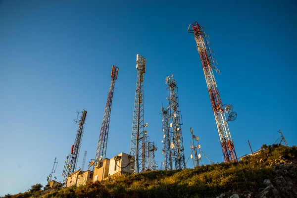 Kommunikation antenner. — Stockfoto