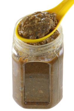 Tay fermente balık sosu kıyılmış