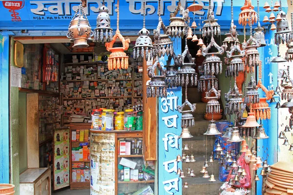 Una farmacia local en Katmandú, Nepal — Foto de Stock