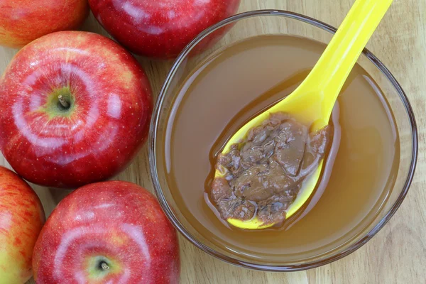 Apple cider vinegar with mother enzymes — Stock Photo, Image