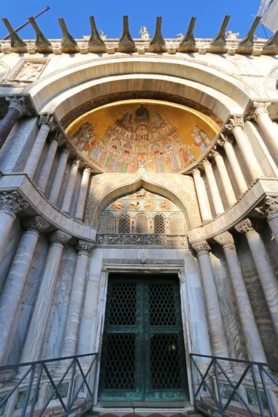 Catedral Patriarcal Basílica de São Marcos em Veneza, Itália — Fotografia de Stock