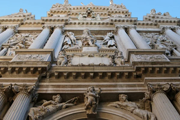 Santa Maria del Giglio-kyrkan i Venedig, Italien — Stockfoto