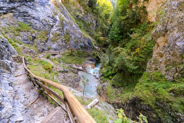 Wolfsklamm ravinen under hösten i Stans, Austria — Stockfoto